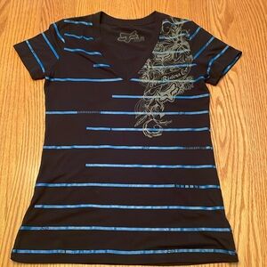 💜💜 Fox Women’s Fitted T-shirt (size M)